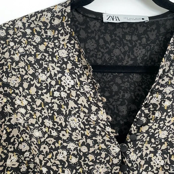 Zara Floral Long Sleeve Button up Crop Blouse - Small - Picture 5 of 8